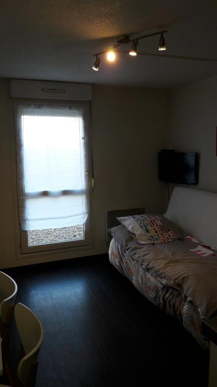 Ferienwohnung Studio Au Calme Deville-les-Rouen Exterior foto